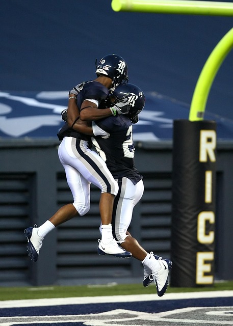 尽管托纳利 尽管托纳利